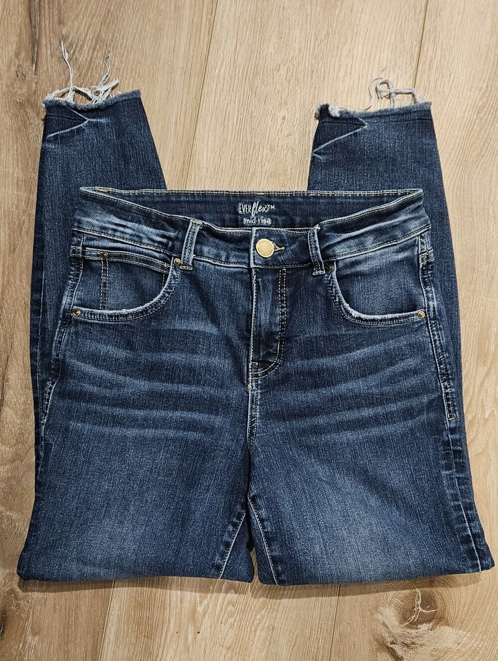 Everflex From Maurices Women's Blue Denim Jeans - Slim Fit Size 10